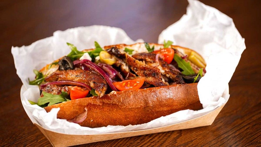 С идейкой и салатом — Momoo Burger House, Брест
