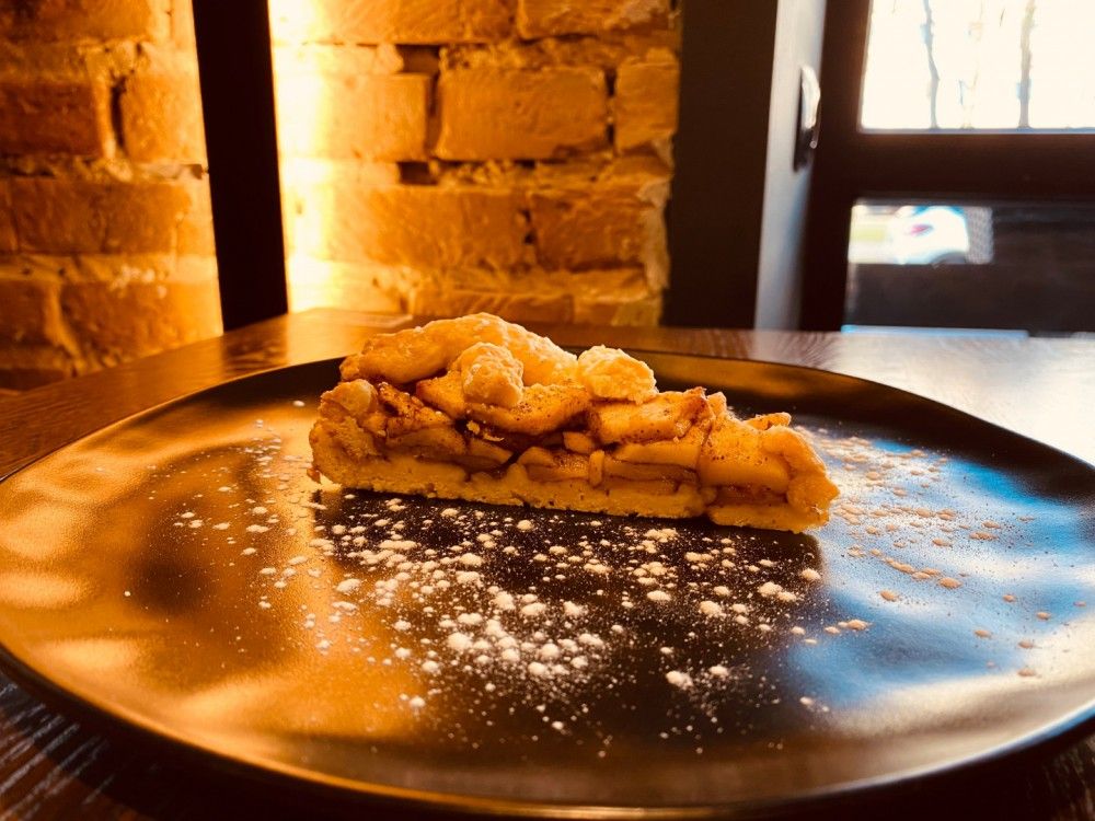 Momoo Apple Pie — Momoo Burger House, Брест