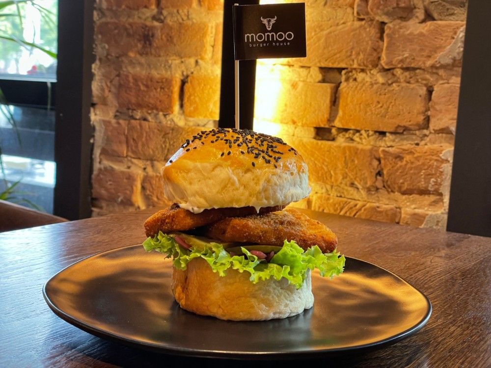 Momoo Фиш — Momoo Burger House, Брест
