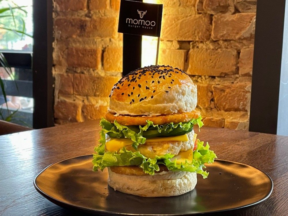 Дранбургер — Momoo Burger House, Брест
