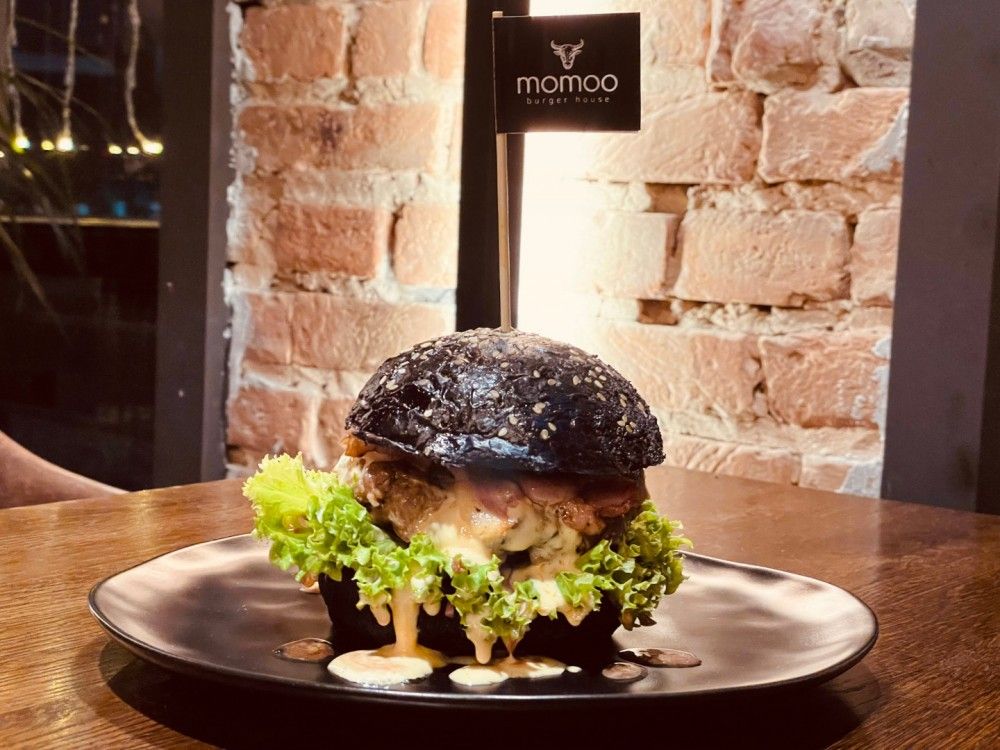 Momoo cпешл — Momoo Burger House, Брест