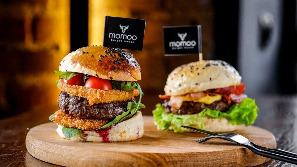 Дольче вита — Momoo Burger House, Брест