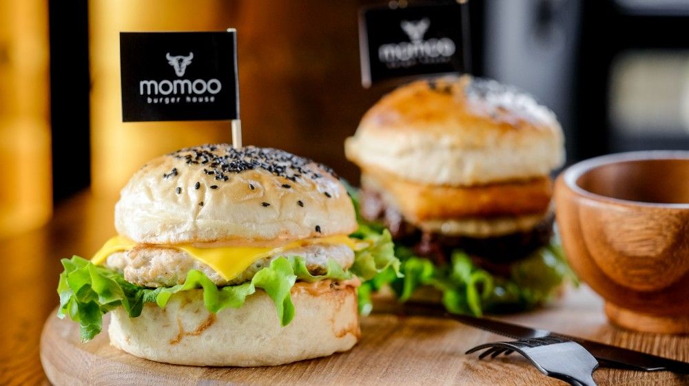 Крепыш — Momoo Burger House, Брест